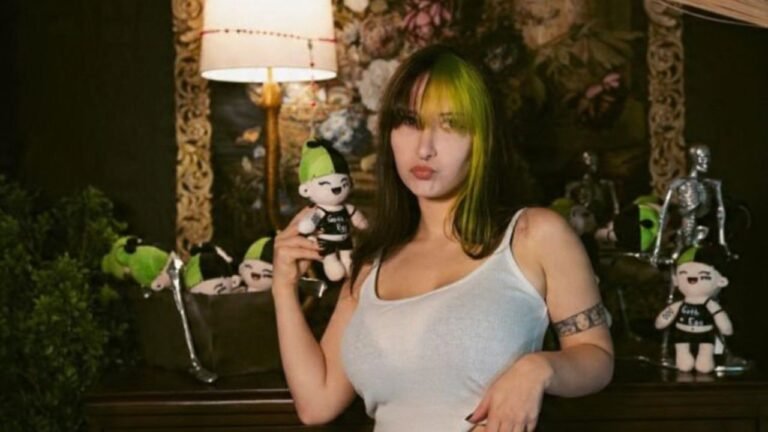 bigtittygothegg onlyfans